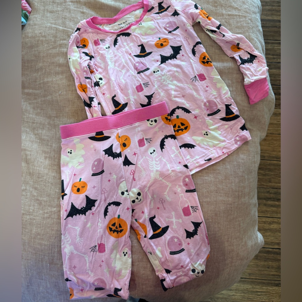 Little Sleepies Halloween Pajamas in Pink, Size 3T.